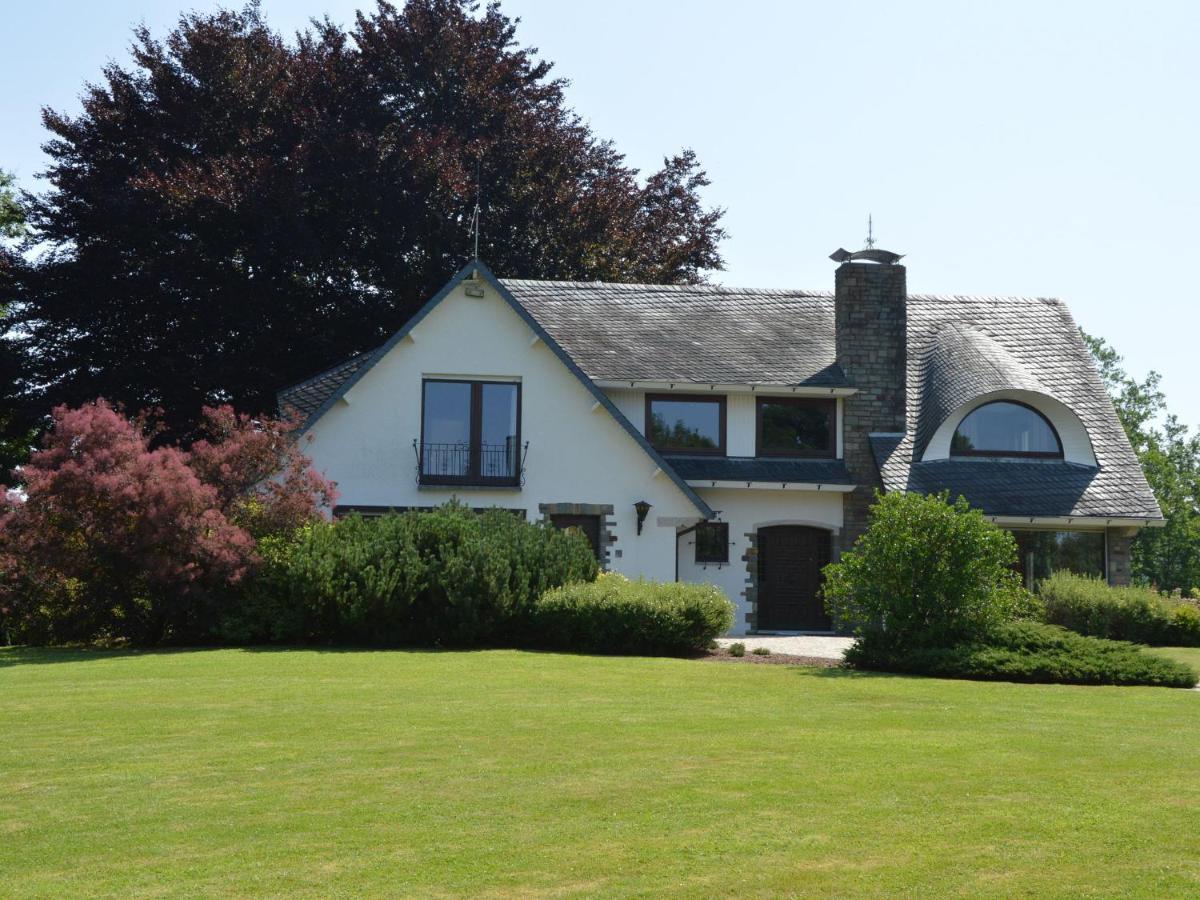 Elegant Villa In Stavelot With Fitness Playroom Εξωτερικό φωτογραφία