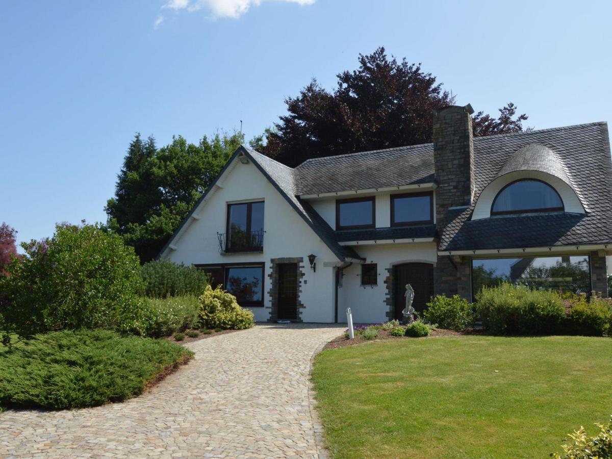 Elegant Villa In Stavelot With Fitness Playroom Εξωτερικό φωτογραφία