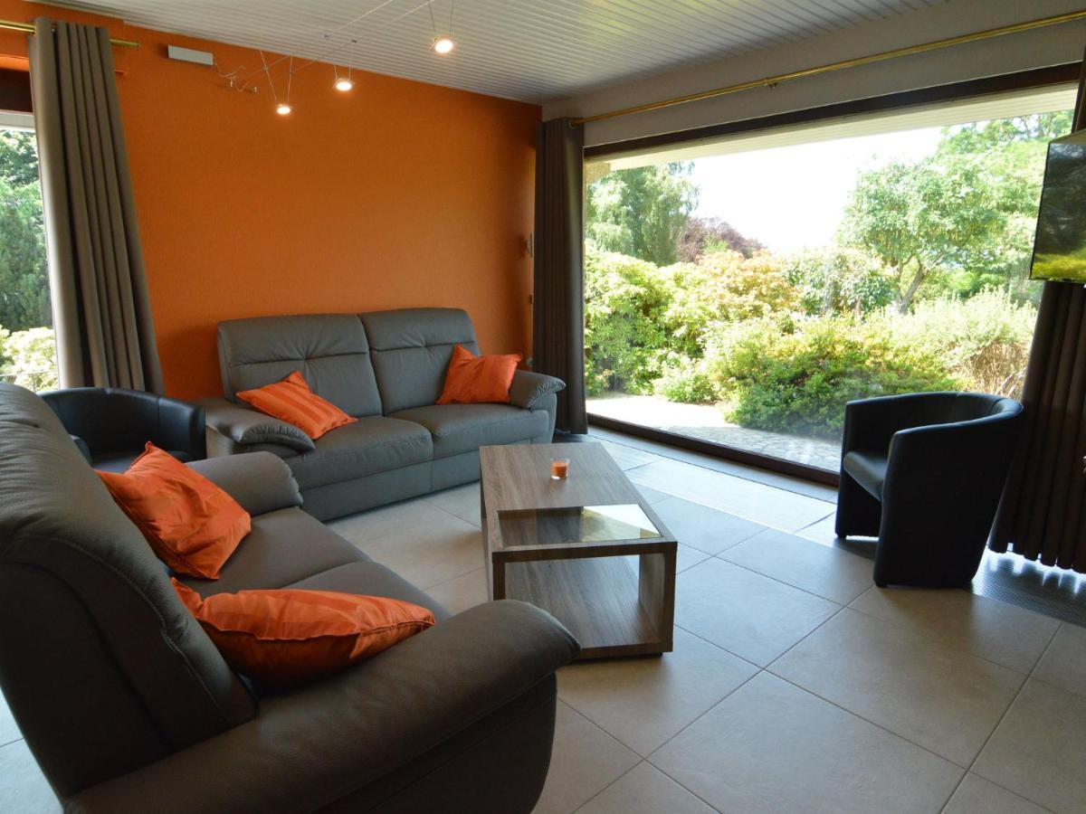 Elegant Villa In Stavelot With Fitness Playroom Εξωτερικό φωτογραφία