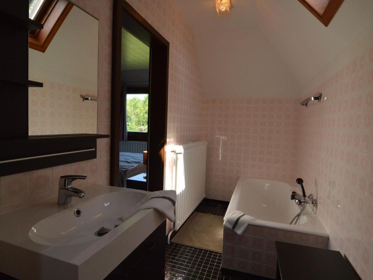Elegant Villa In Stavelot With Fitness Playroom Εξωτερικό φωτογραφία