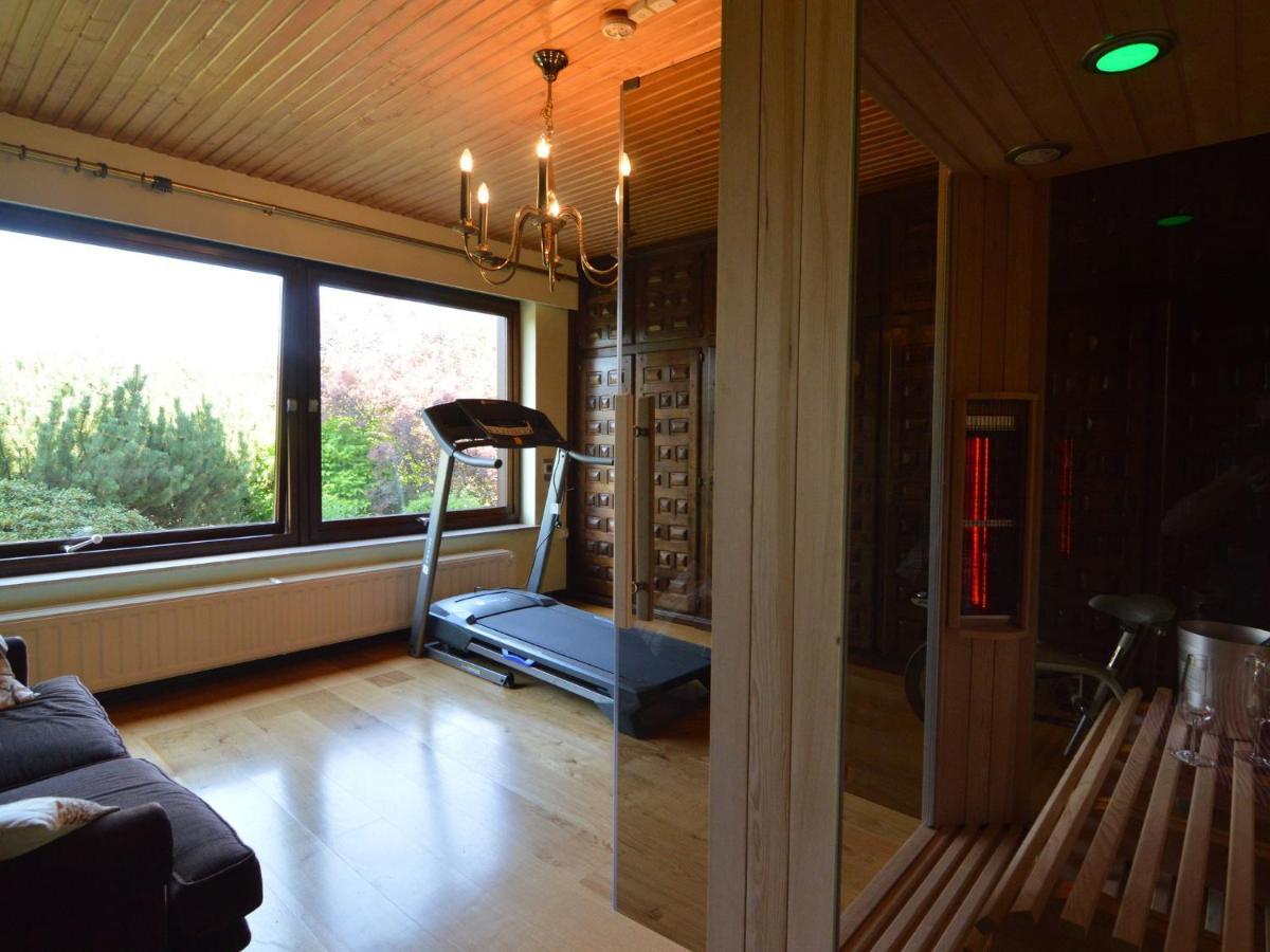 Elegant Villa In Stavelot With Fitness Playroom Εξωτερικό φωτογραφία
