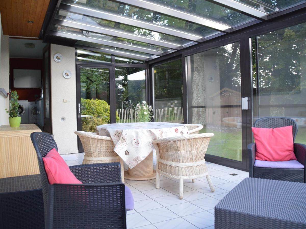 Elegant Villa In Stavelot With Fitness Playroom Εξωτερικό φωτογραφία
